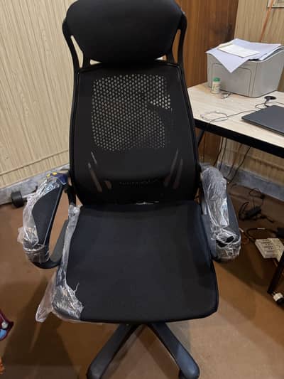 BOSS company Gaming original chair NEW URGENT SALE