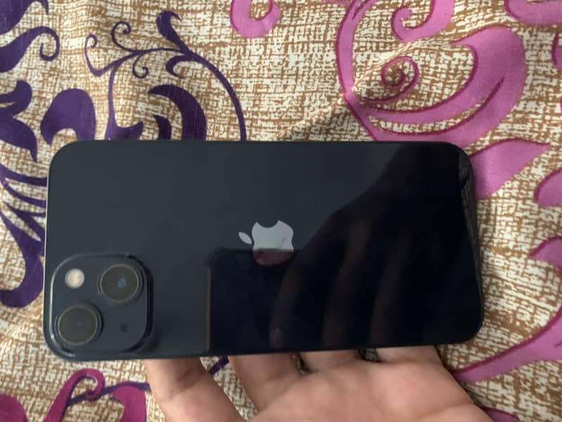 Apple iPhone 13 2