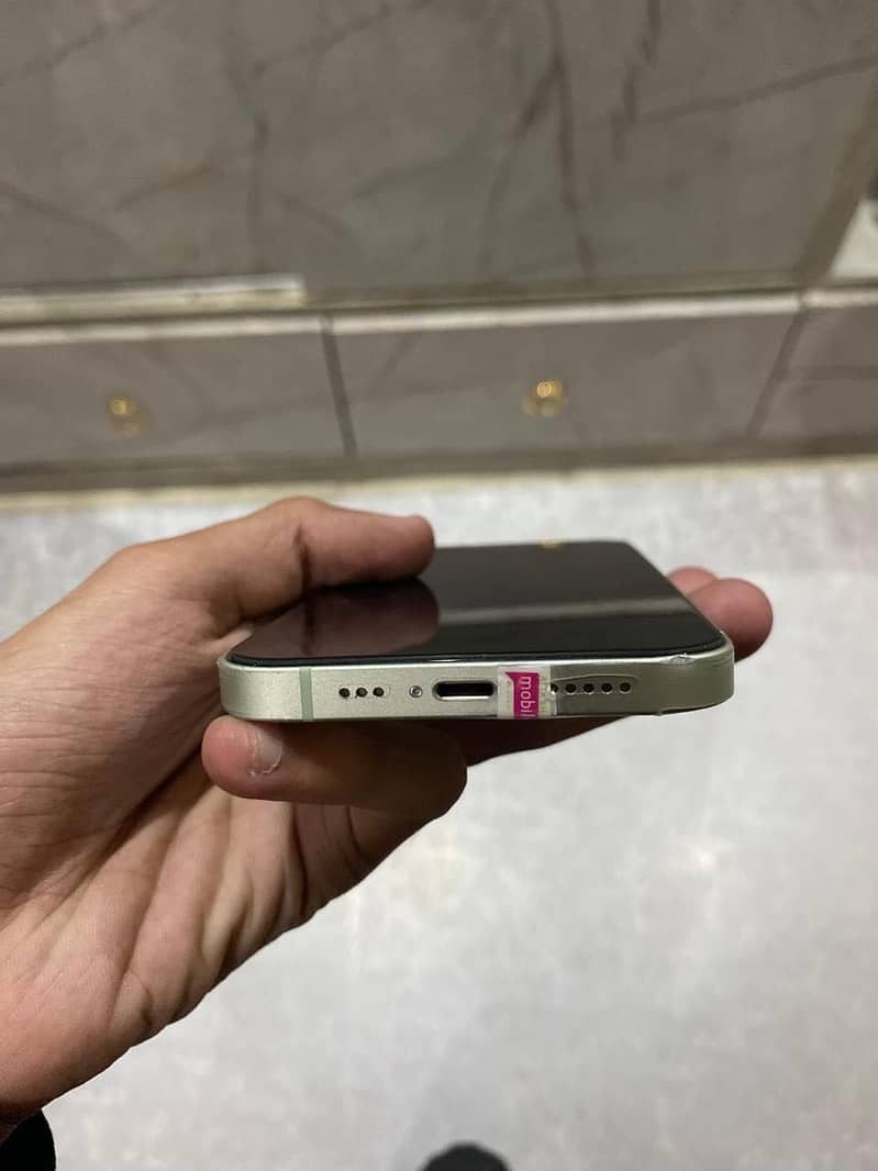 Apple iPhone 12 2