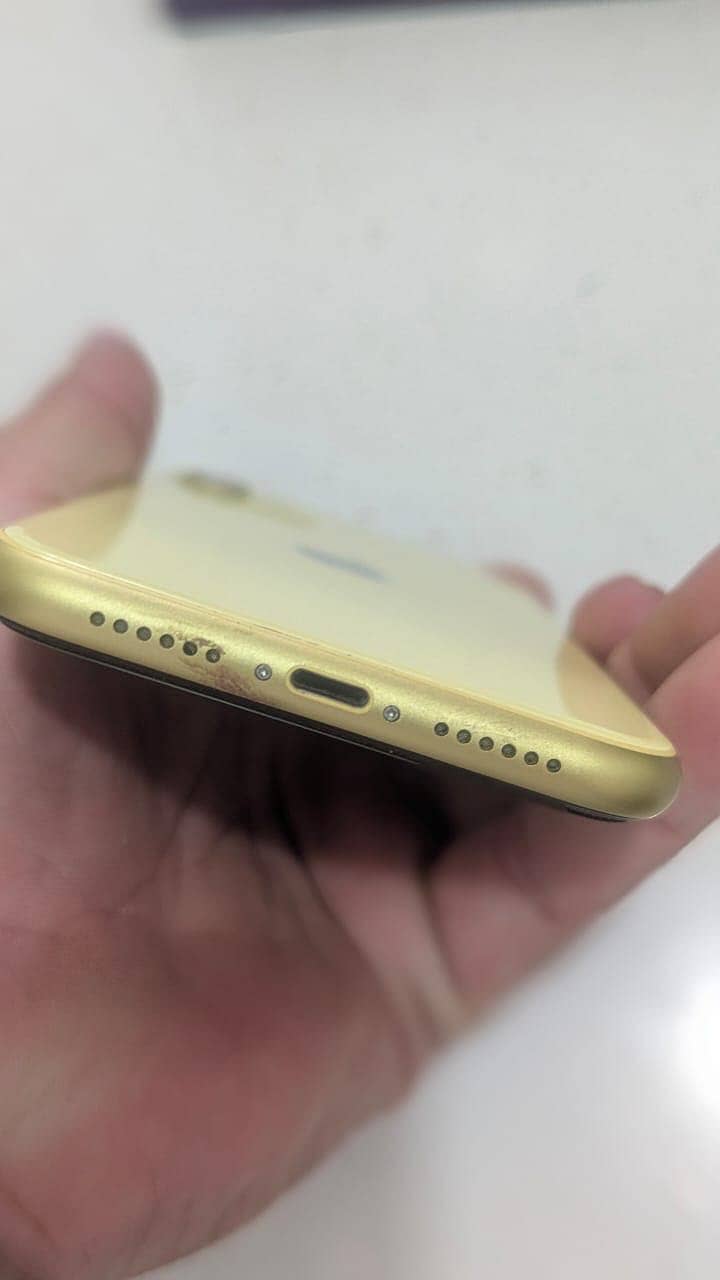 Apple iPhone 11 6