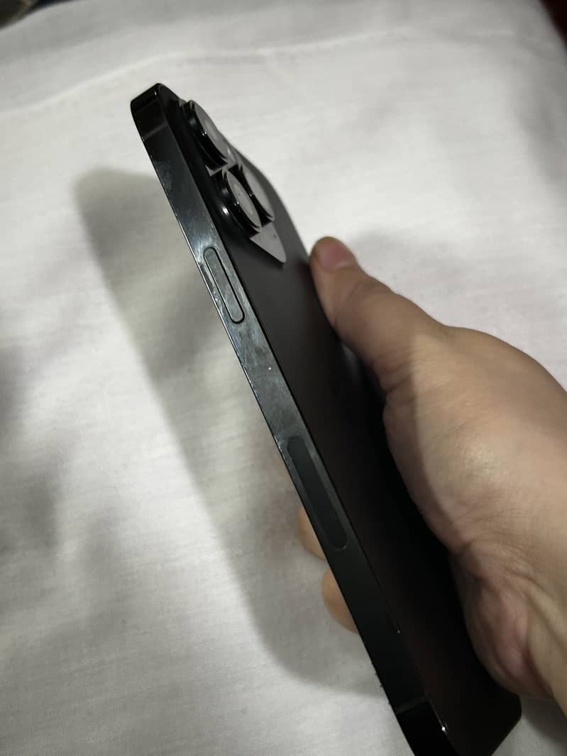 Iphone 14pro max jv 3