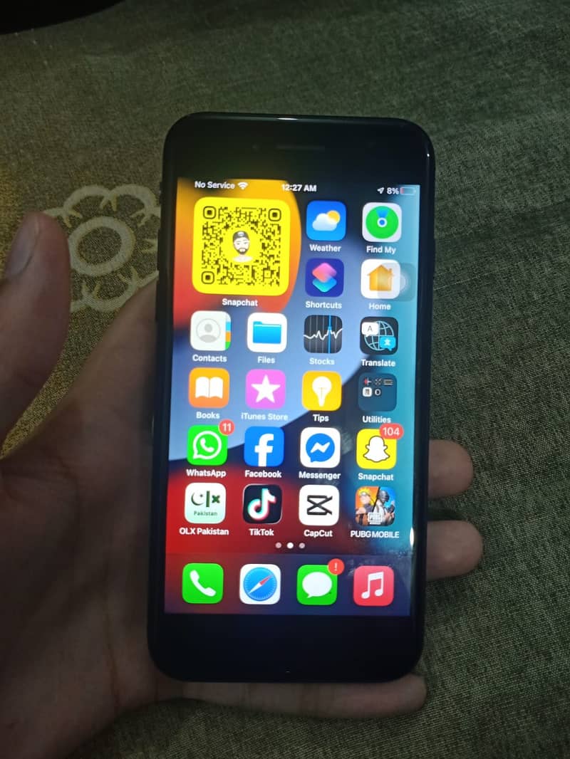 Apple iPhone 7 2