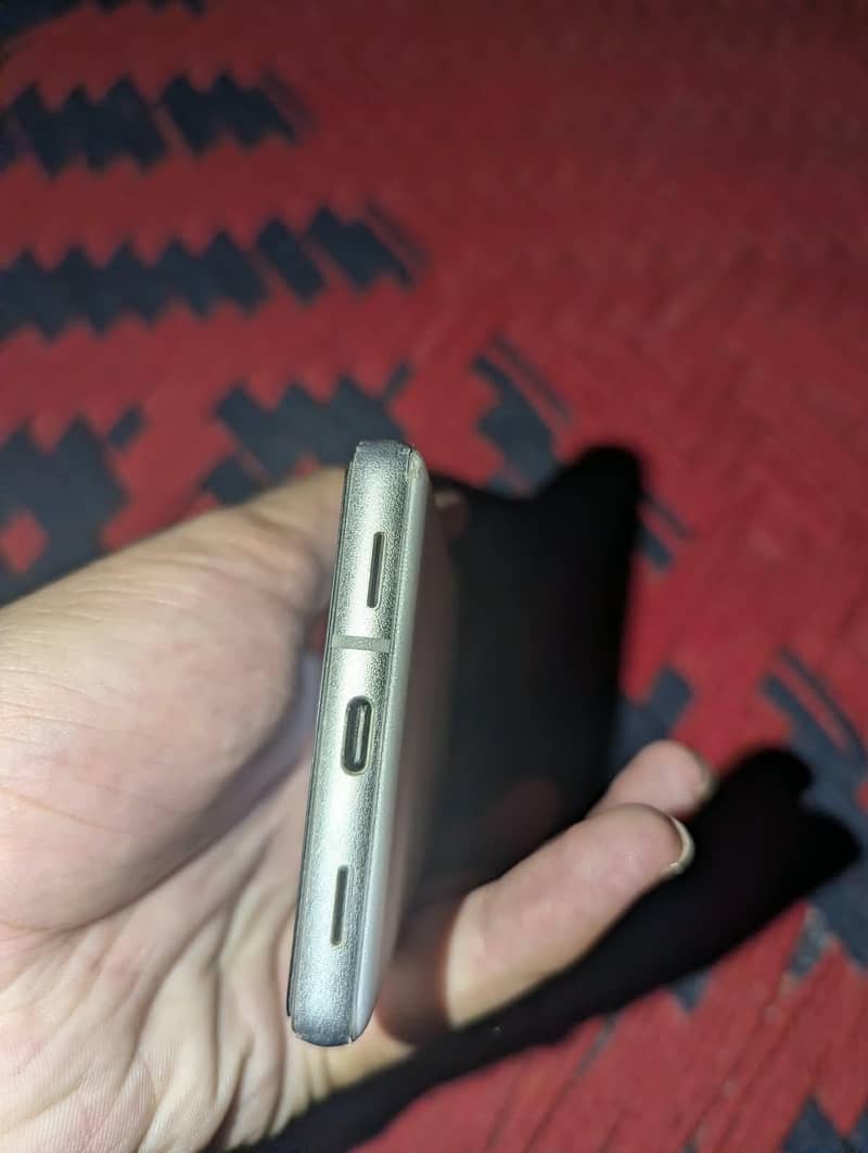 Google Pixel 7a 3