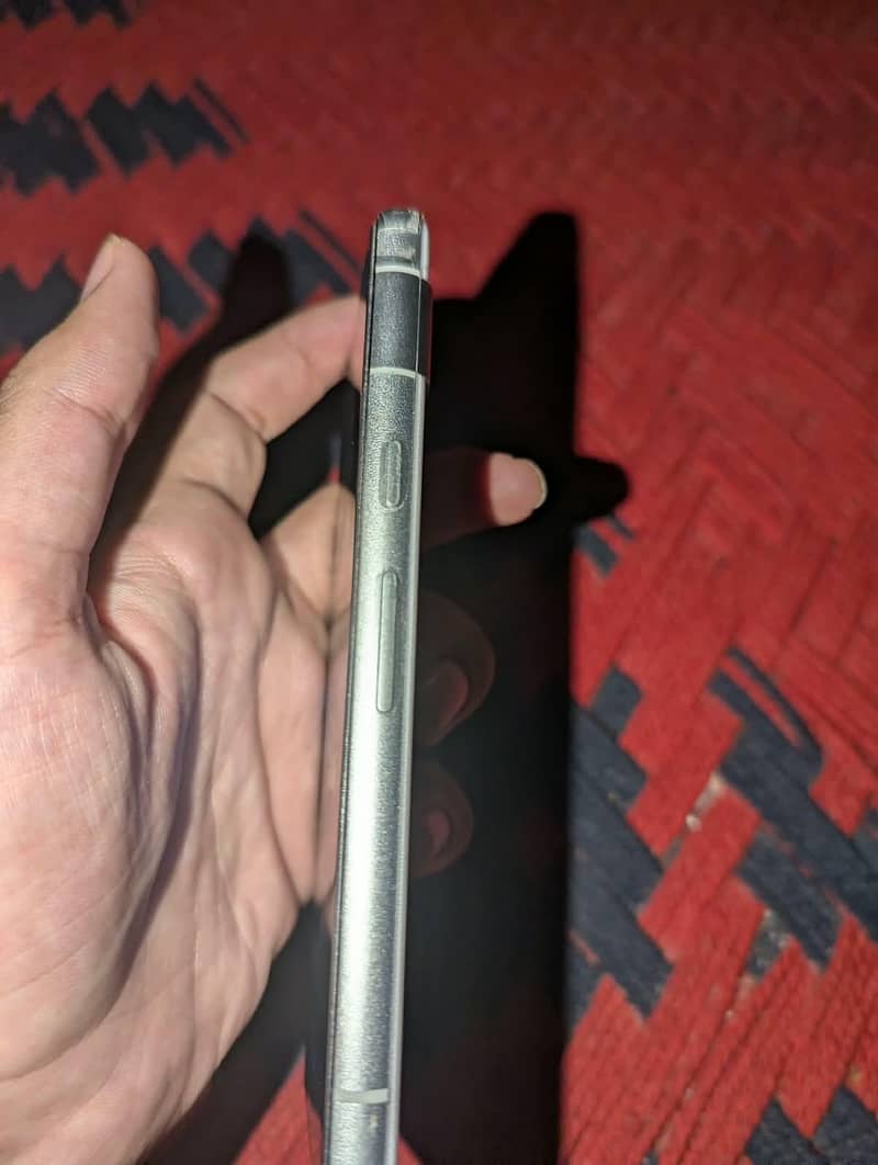 Google Pixel 7a 4