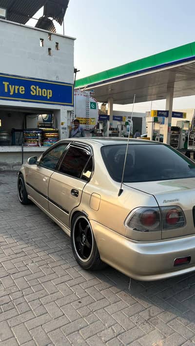 Honda Civic VTi Oriel Prosmatec 2000