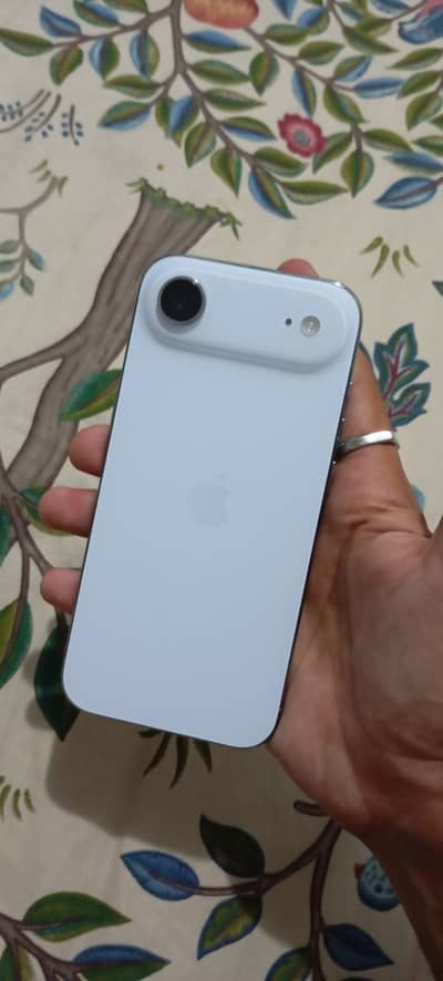Apple iPhone 17 Air 256gb with box