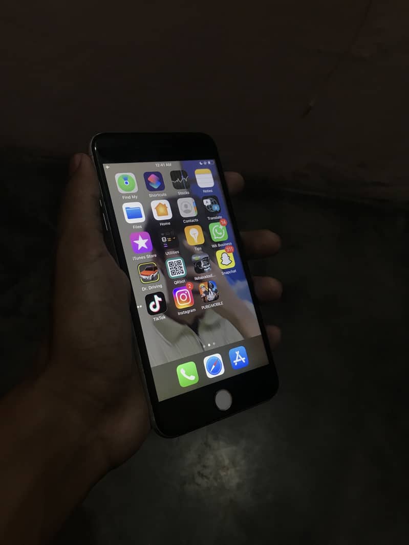 iPhone 7 Plus 0