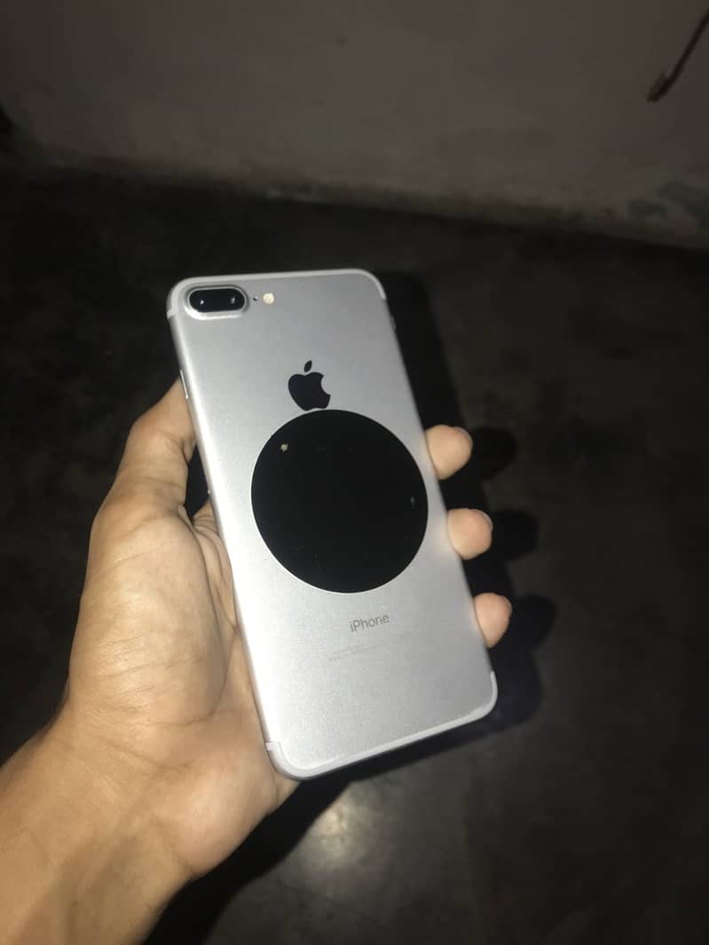 iPhone 7 Plus 1