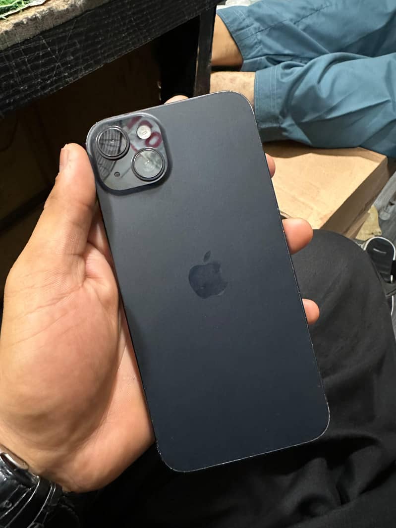 Apple iPhone 15 plus 2