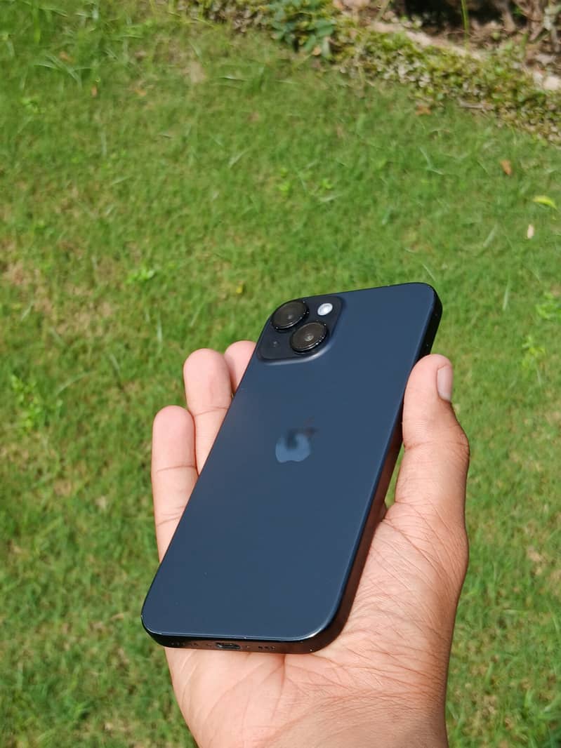 iPhone 15 7