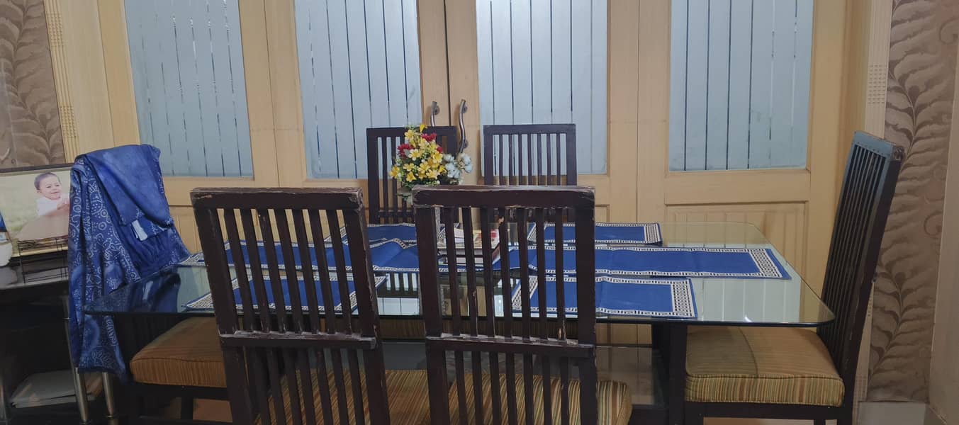 dinning table 0