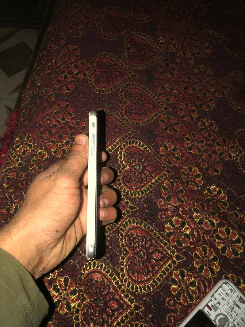 Apple iPhone SE 1