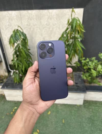 Apple iPhone 14 Pro factory unlock.