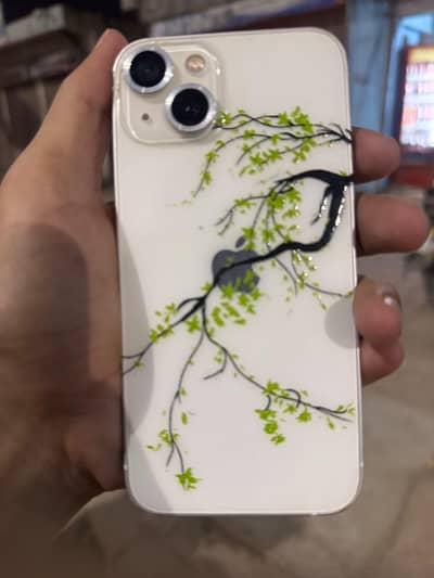 Apple iPhone 13