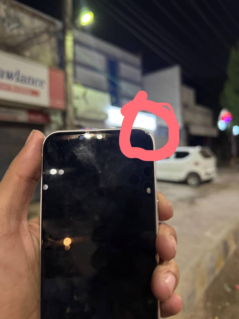 Apple iPhone 13 2