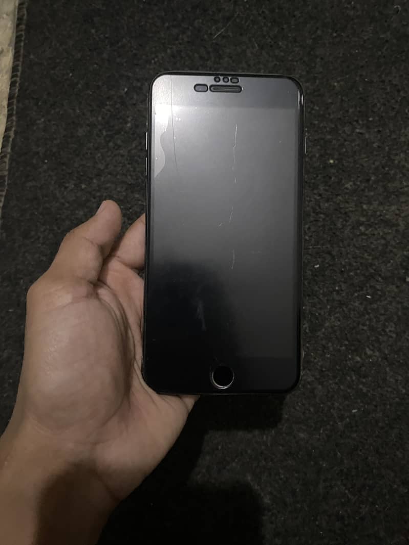 Apple iPhone 7 Plus 1