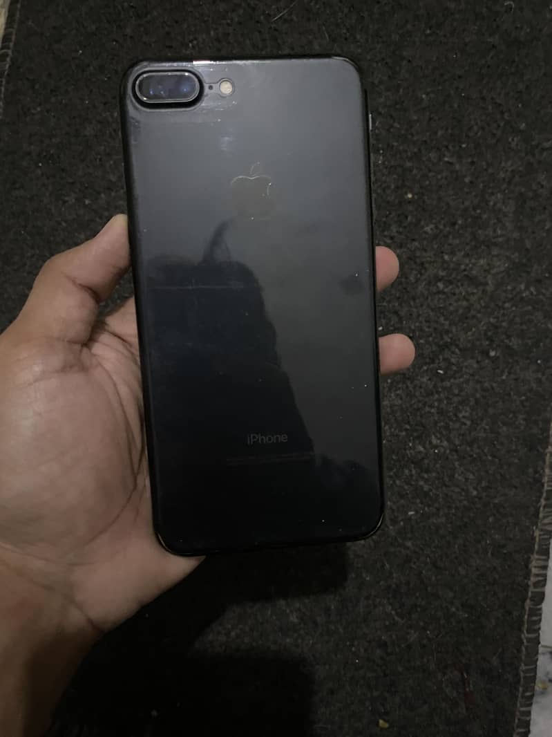 Apple iPhone 7 Plus 2