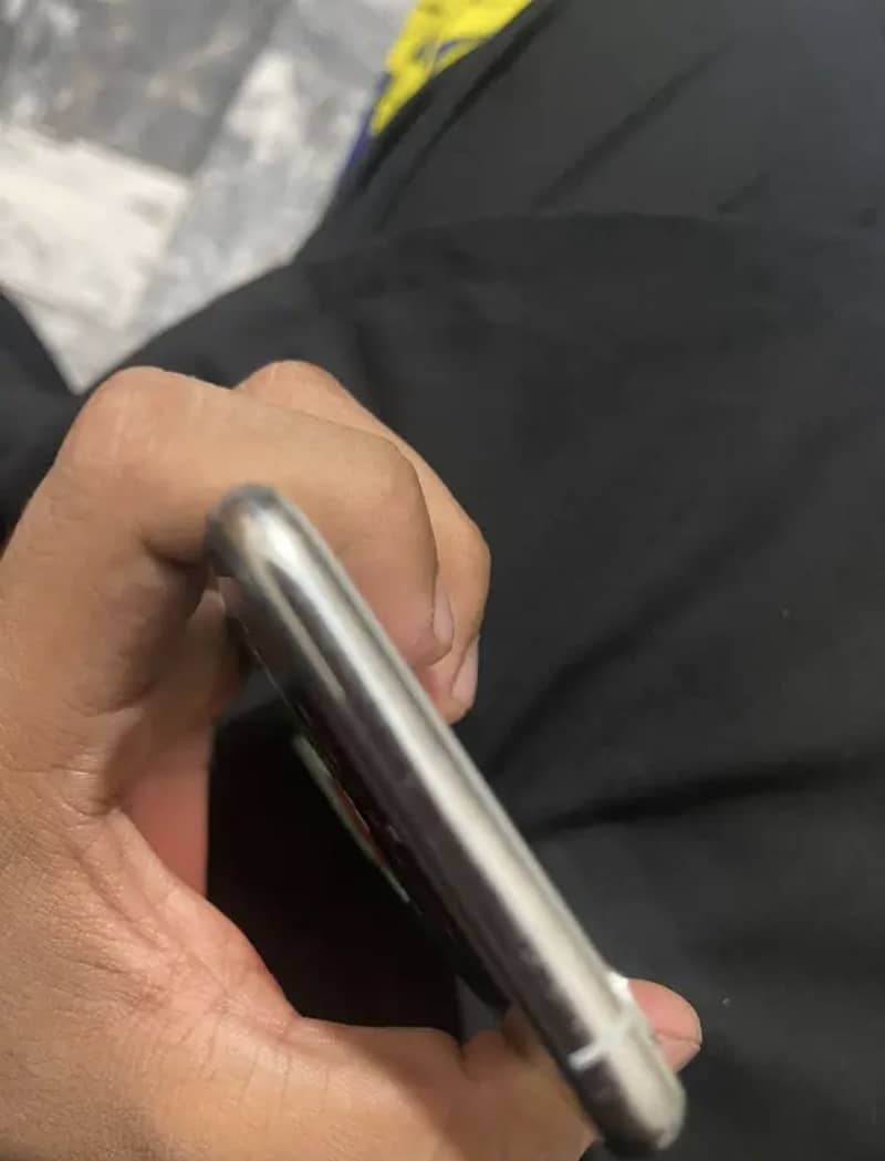 iphone xs 1