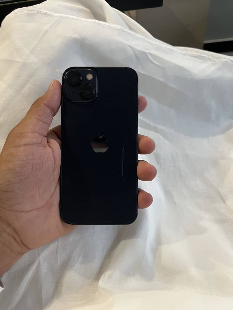 Apple iPhone 13 0