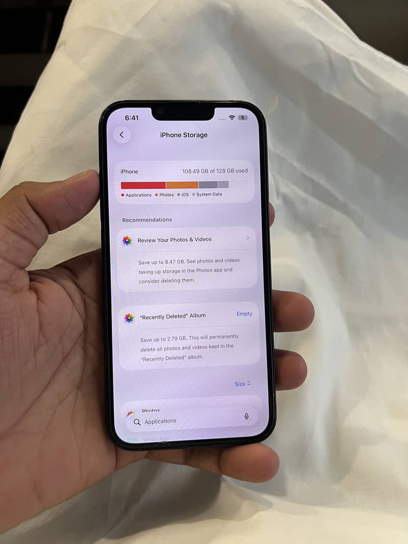 Apple iPhone 13 7