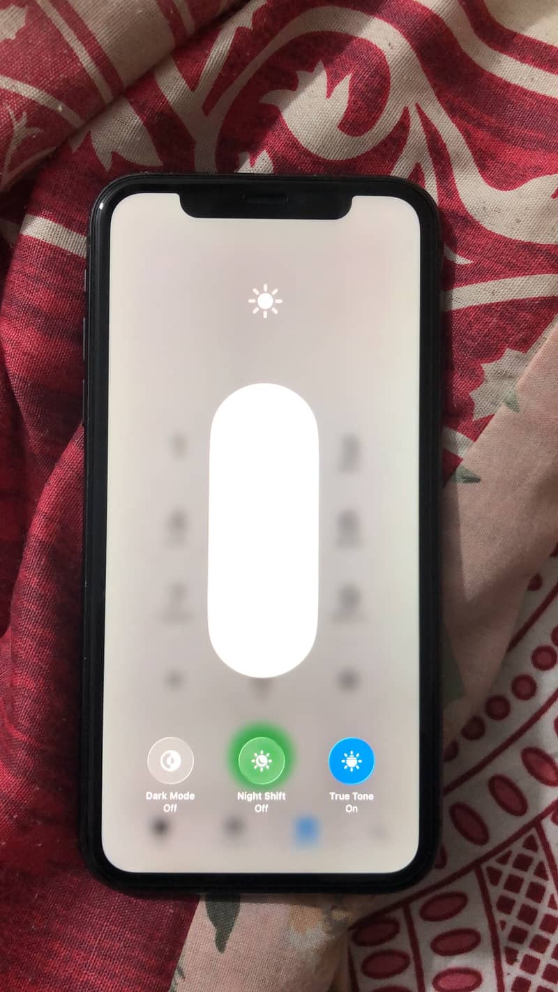 Apple iPhone 11 3