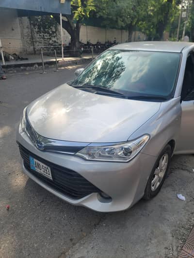 Toyota Corolla Axio 2015
