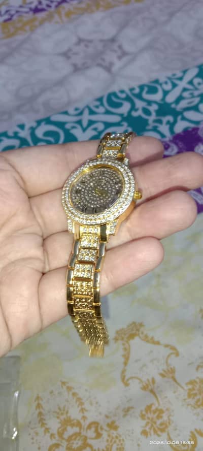 women watch