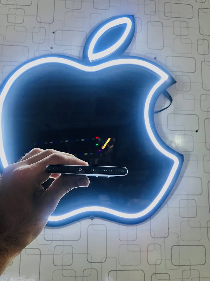Apple iPhone 7 Plus 3