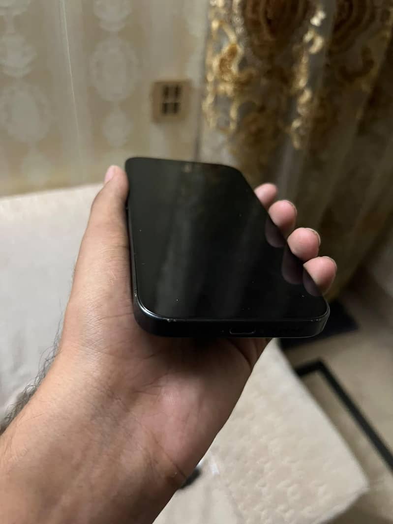 Apple iPhone 15 Pro 6