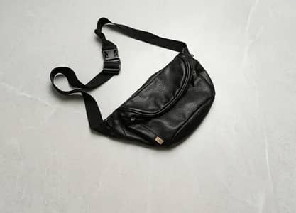 women n men crossbody bagss