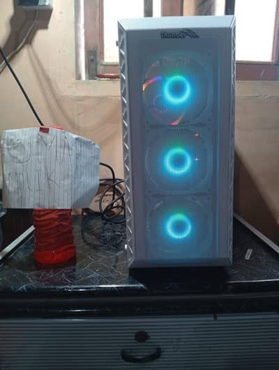 Gaming PC i7 7700 with 2gb Graphics card