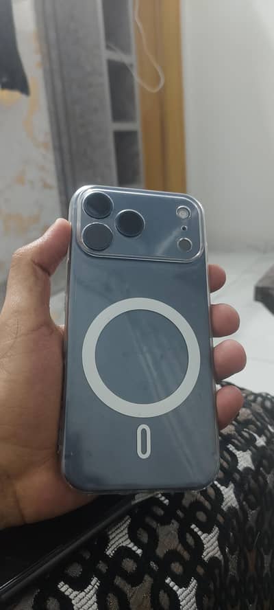 Apple iPhone 17 Pro Max jv