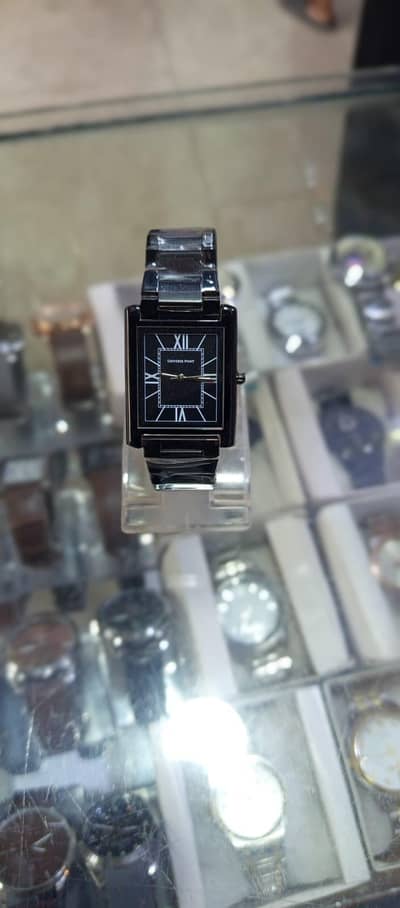 black dial mein hai