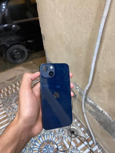 Apple iPhone 13