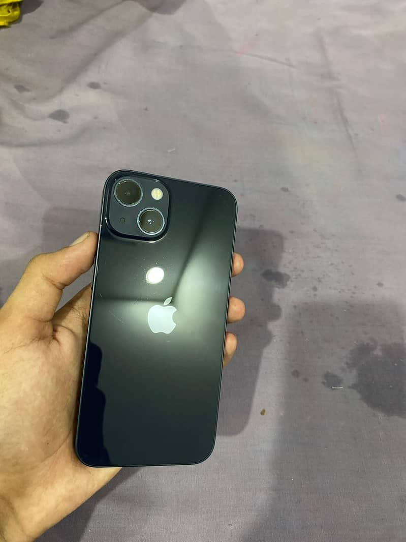 Apple iPhone 13 1