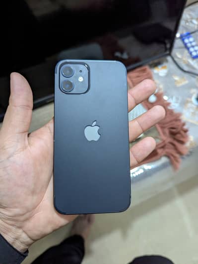 Apple iPhone 12