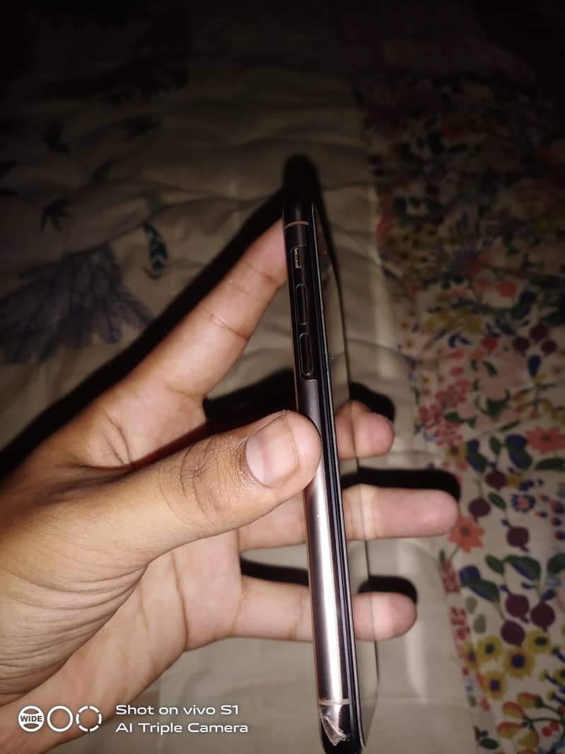 Apple iPhone 11 Pro 5