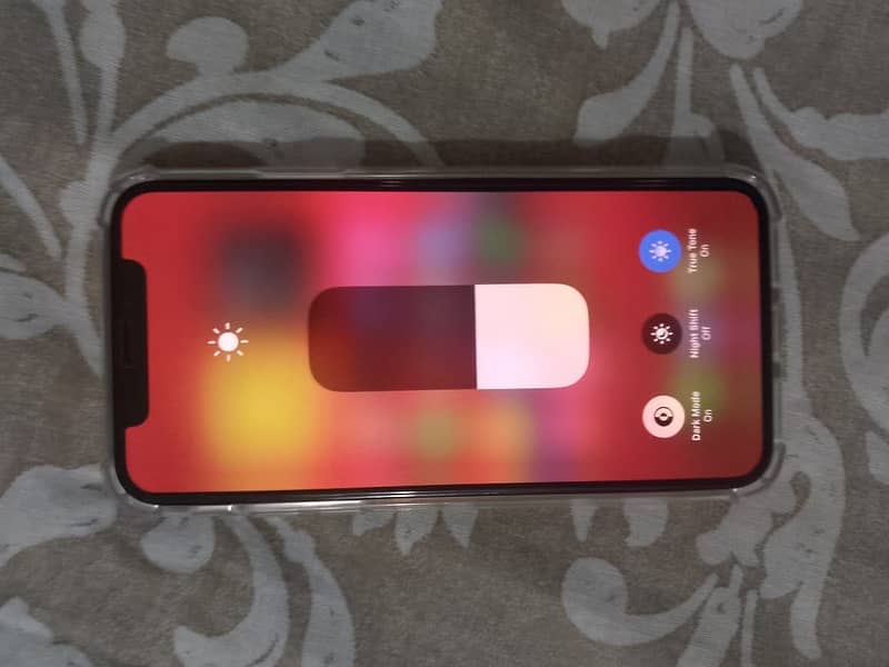 Apple iPhone X 5