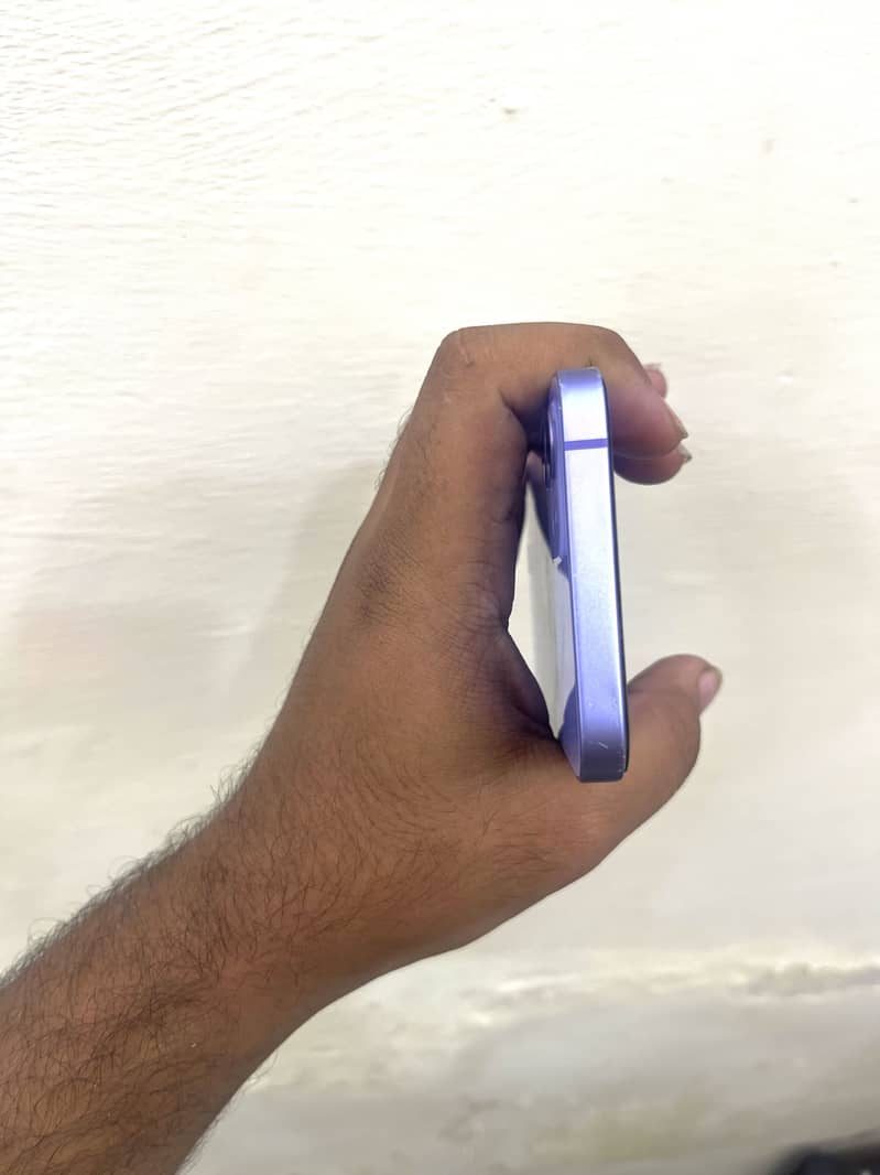 Apple iPhone 12 1