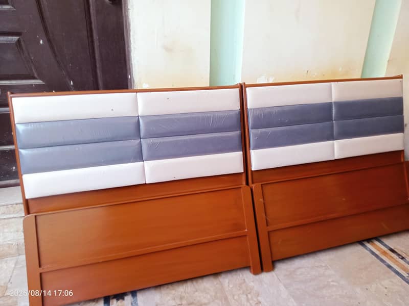 2 single beds 2