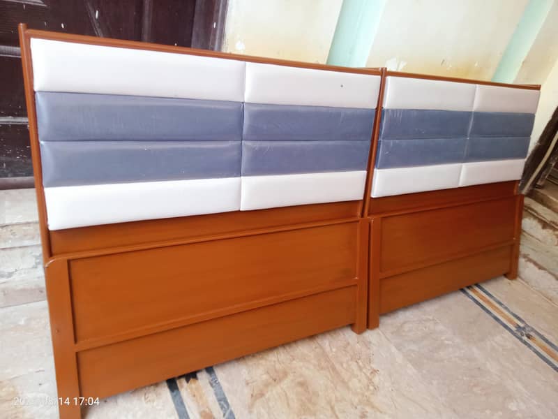 2 single beds 5