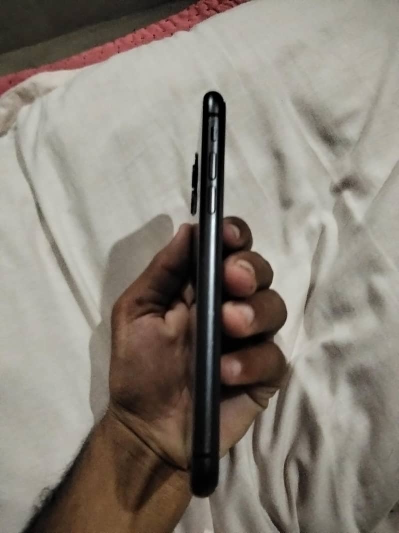 Apple iPhone 11 2