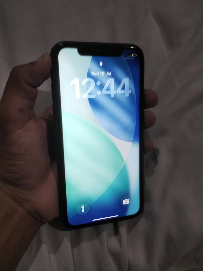 Apple iPhone 11 5