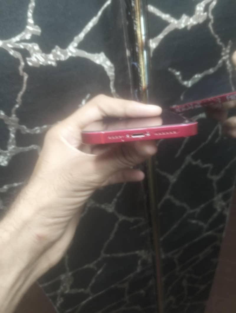 Apple iPhone 14 plus 3