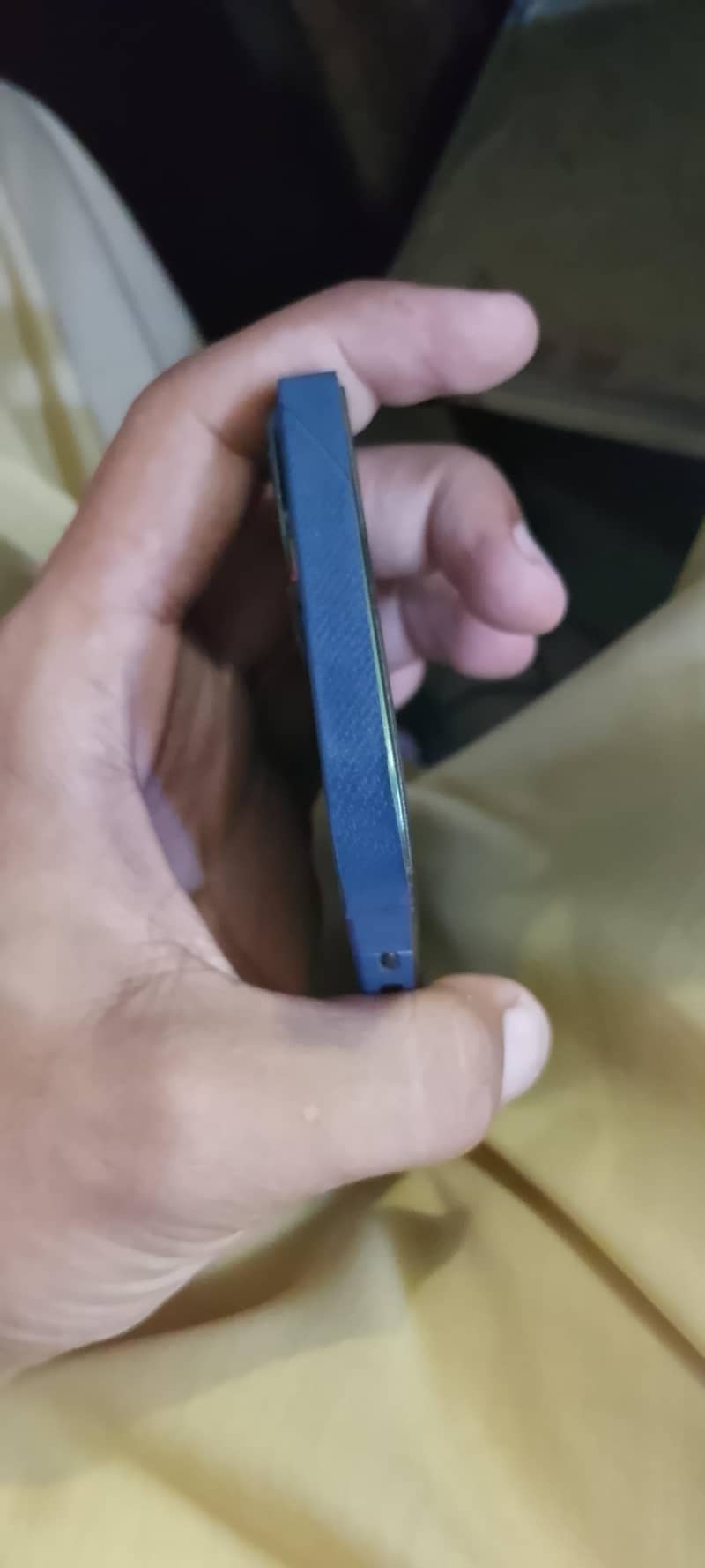 Apple iPhone 13 5