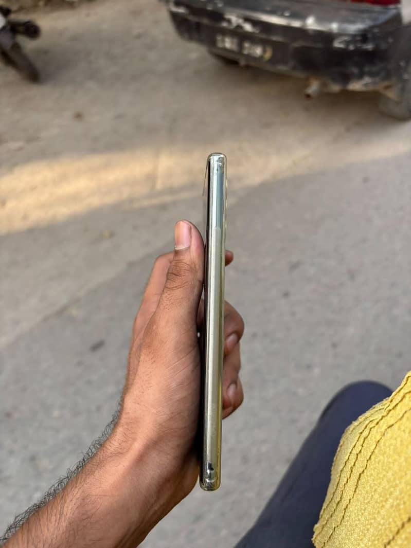 Samsung Mobile Note 10 Plus 5