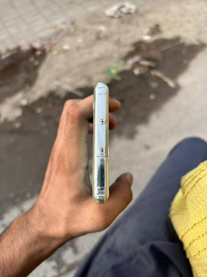 Samsung Mobile Note 10 Plus 6