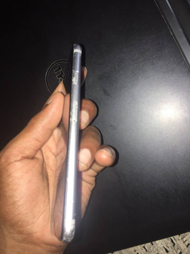 Apple iPhone 6S 1