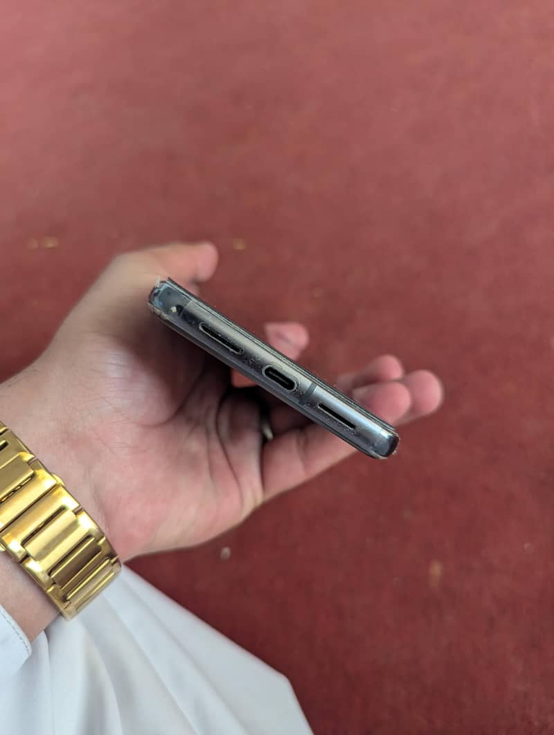 Google Pixel 8 Pro 2