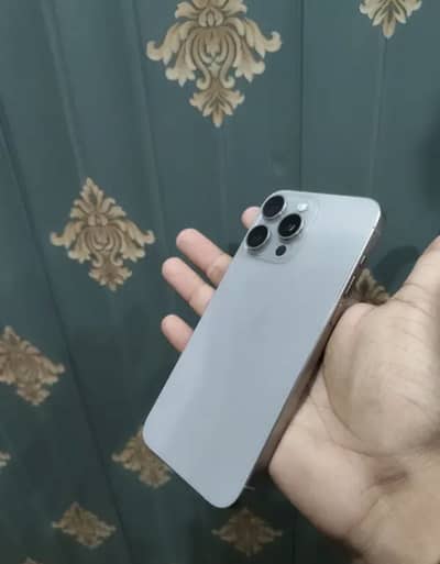 Apple iPhone 15 Pro Max